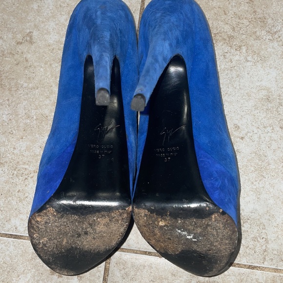 $900 Giuseppe Zanotti Blue Suede Debra Platform Heels  size 37 - Picture 9 of 10